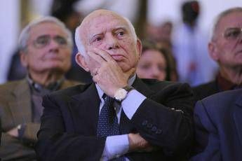 “Sto male e mi serve farmaco ospedaliero, aiutatemi” – Vetrina Tv