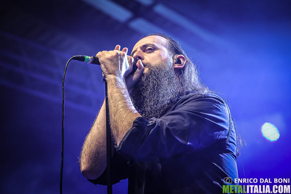 con SHORES OF NULL, DEWFALL e altri