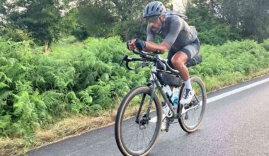 tentava il record dell'Eurasia in bici