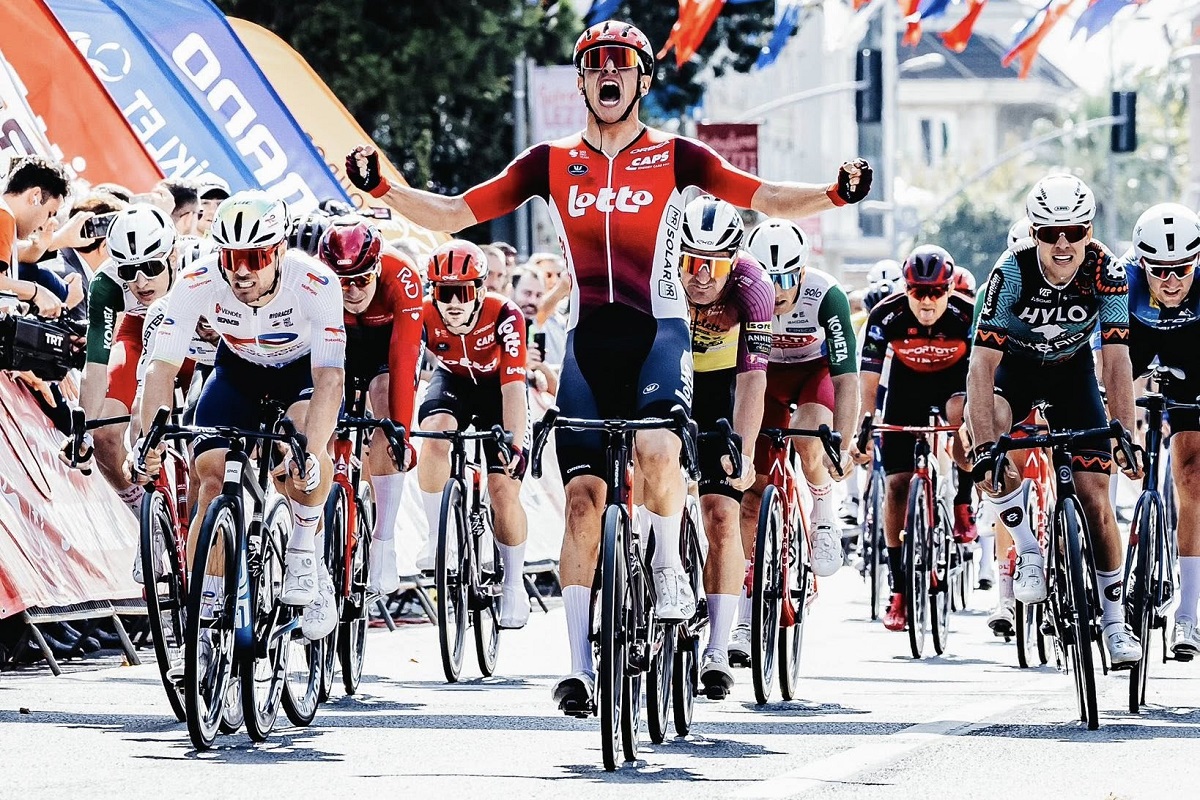 Tour of Istanbul 2025, Emilien Jeannière ci prova ma è doppio trionfo per la Lotto: tappa a De Schuyteneer, corsa a Cuylits