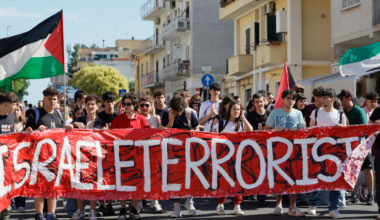 Attacco alla Flotilla: studenti occupano liceo Rossellini a Roma e annunciano nuove proteste | Il Fatto Quotidiano