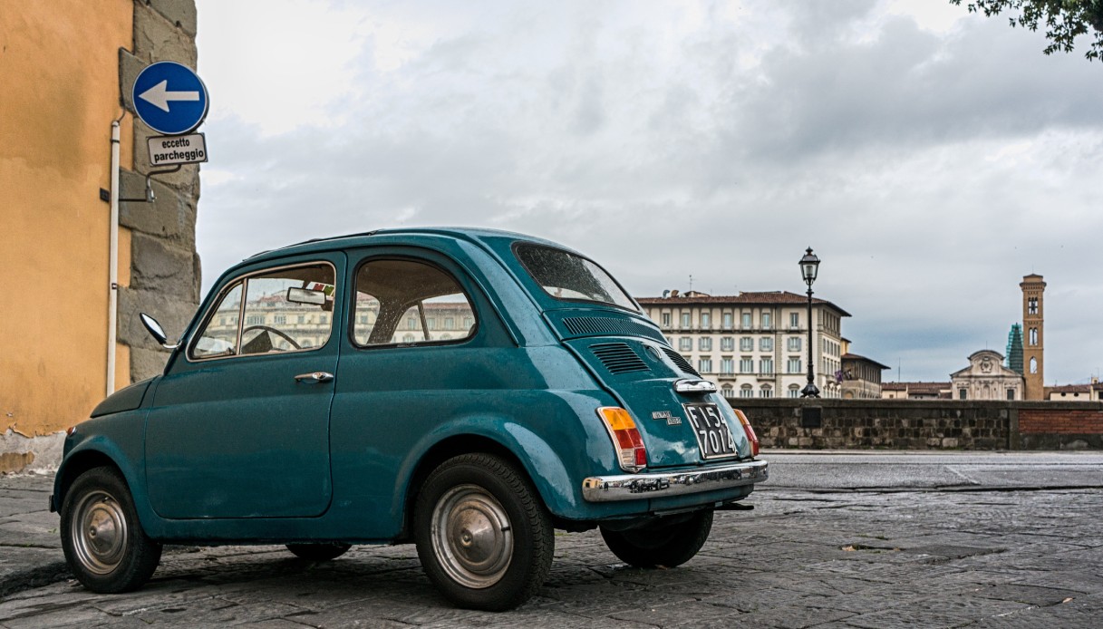 A Firenze dilagano le multe false, la nuova truffa in riva all'Arno
