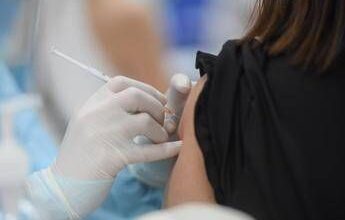 Uap: "I vaccini sono un atto medico, ma in farmacia sì e in ambulatori accreditati no incongruenza da superare"
