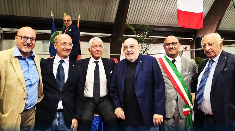 Vairano, il sindaco Supino inaugura nuovo Palazzetto dello Sport col Ministro Abodi