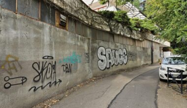 Via del Bosco "devastata" dai graffiti, ma fra pochi giorni sarà realizzato un enorme murale [fotogallery]