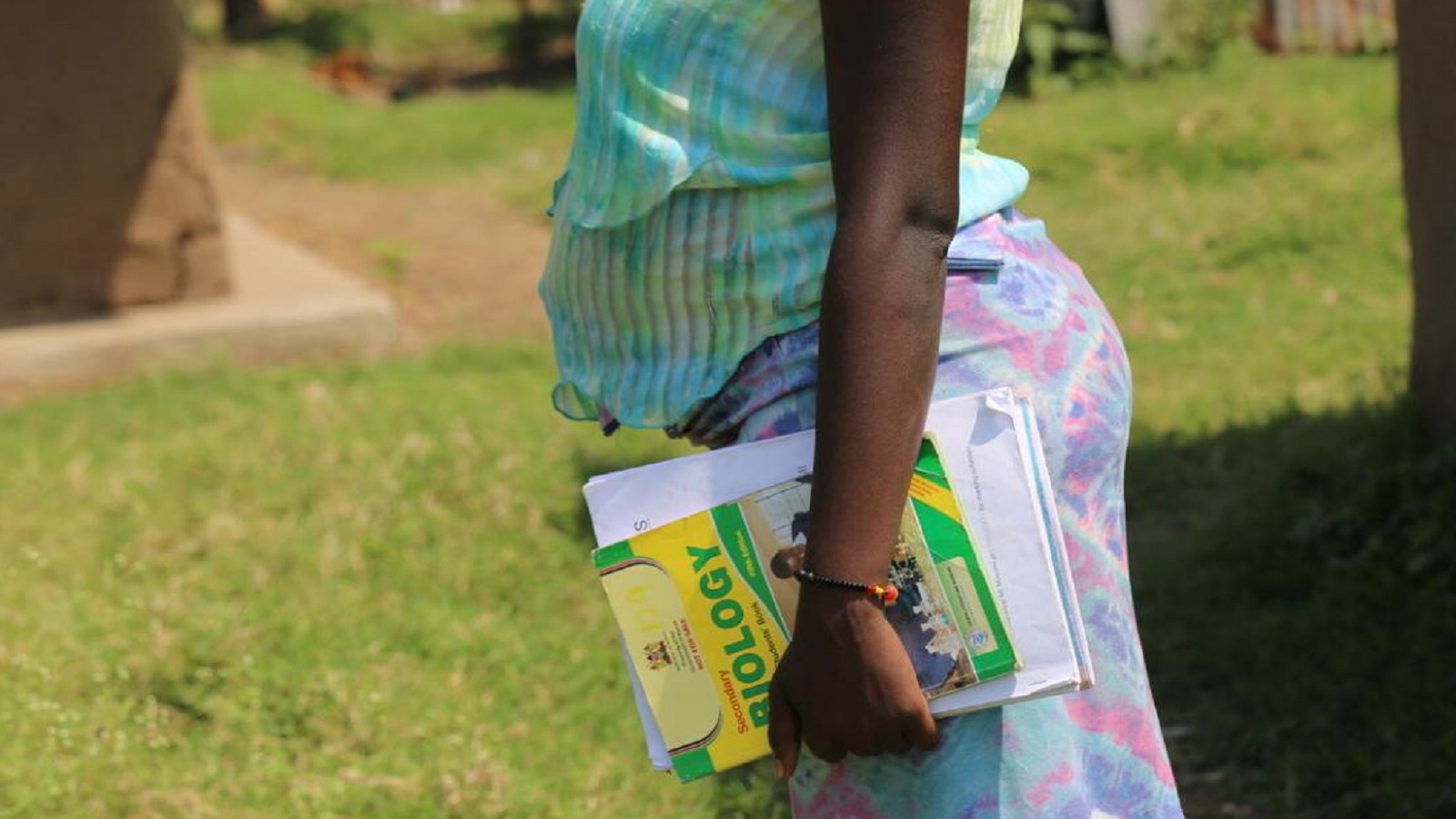 le ragazze in gravidanza tornano in aula ma non nelle scuole cattoliche