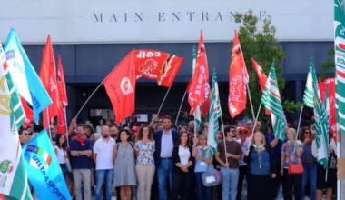 Licenziamenti Yoox, sciopero all'Interporto contro il taglio di 211 lavoratori