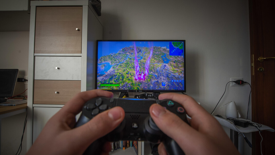 Gioco compulsivo per quasi 1 giovane studente su 3, a rischio la salute - Stili di Vita