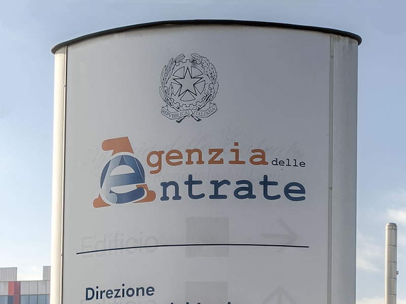 Consulenti del Lavoro - Assicurazione sanitaria per personale all’estero: il premio concorre al reddito