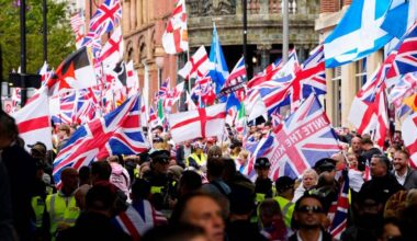 Londra in piazza per UK. Elon Musk: "Sciogliere Parlamento"