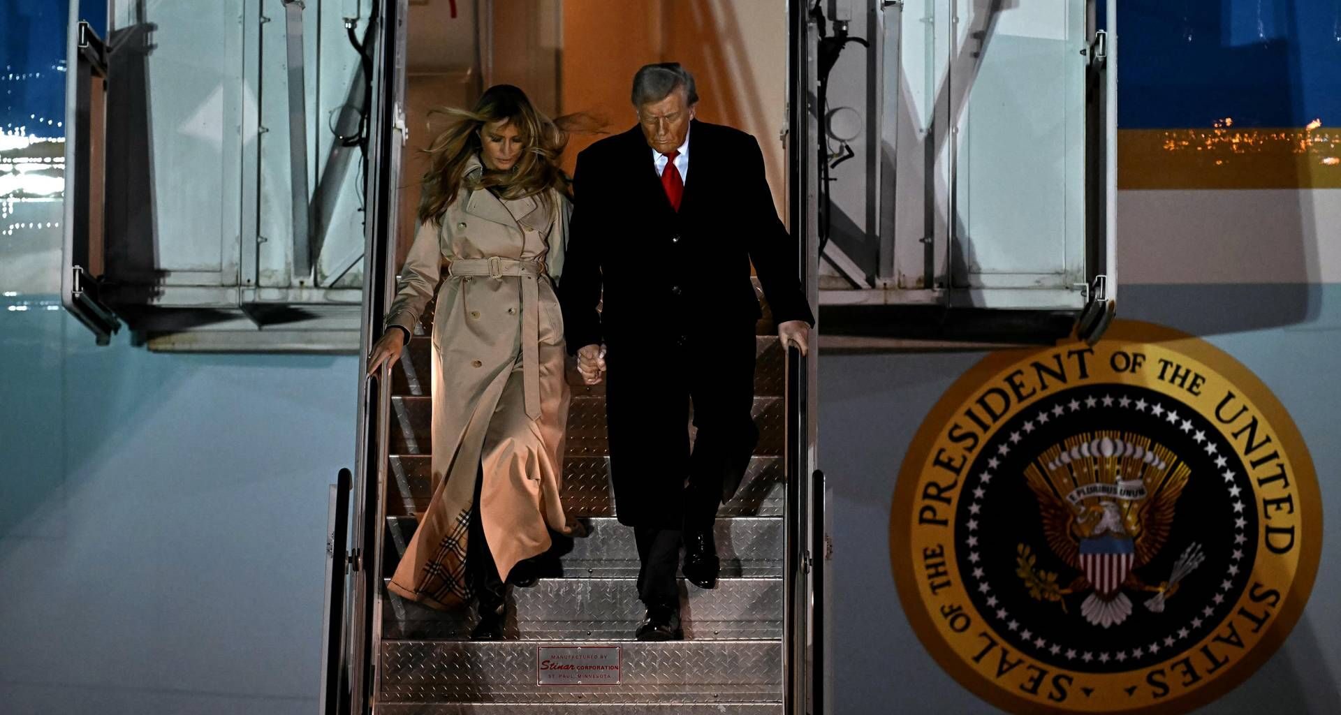 Trump, pressing su Zelensky. Russia, il messaggio a Roma: "Italia rischia disastro"