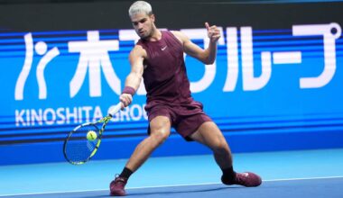 Alcaraz ai quarti all'Atp Tokyo 2025: Bergs battuto in due set