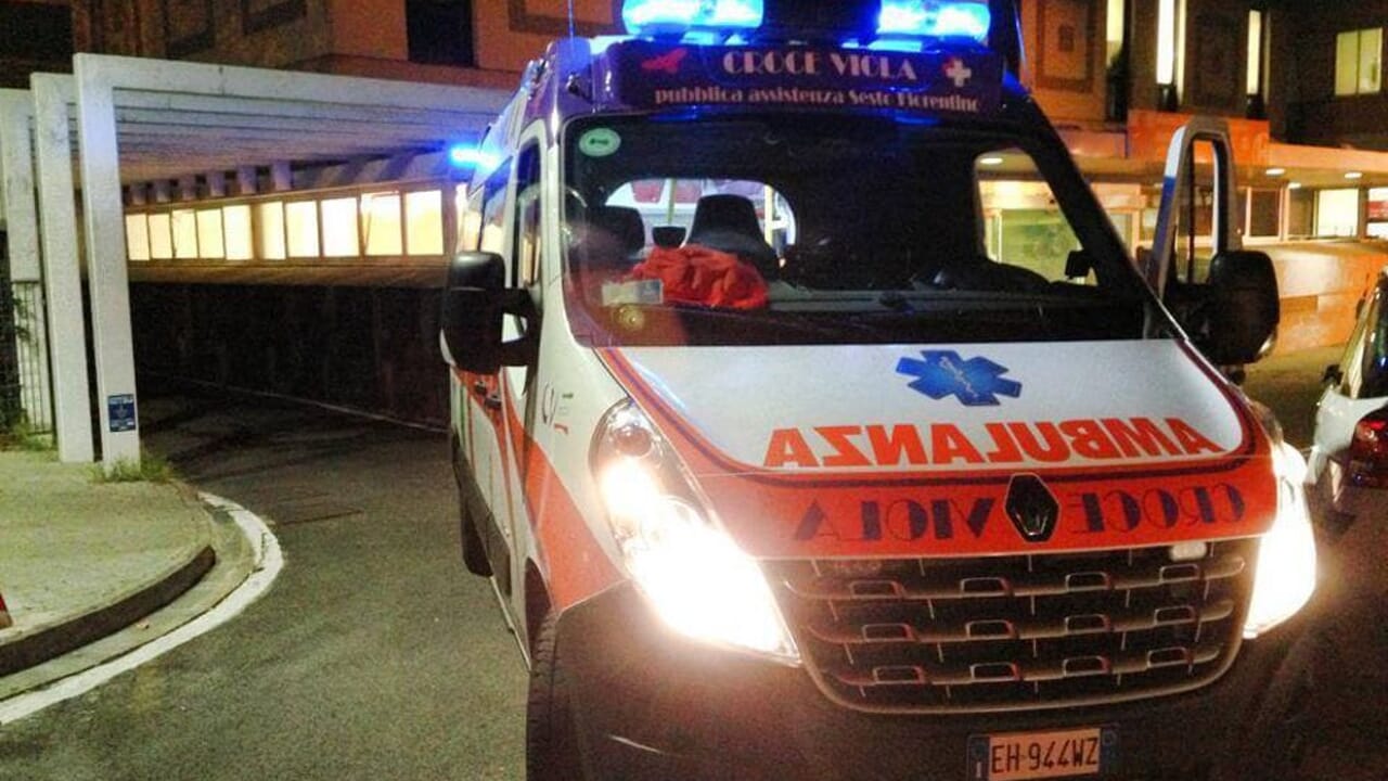 investita da un giovanissimo, ragazza in fin di vita