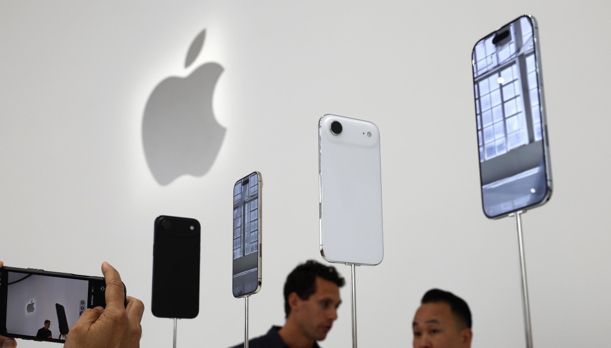 Apple, nuovi iPhone allo "stesso prezzo": quanto costano in Italia