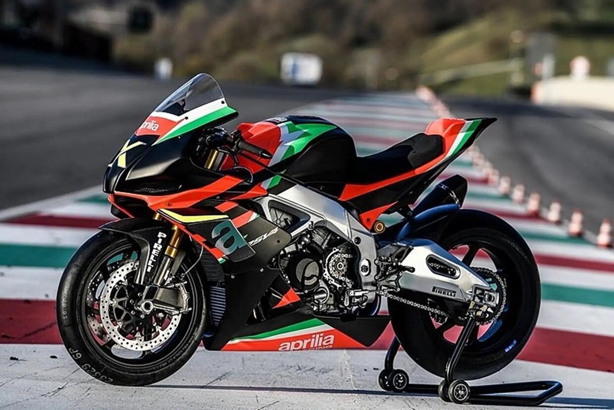 Moto da corsa: è vero che il V4 è meglio del quattro in linea?