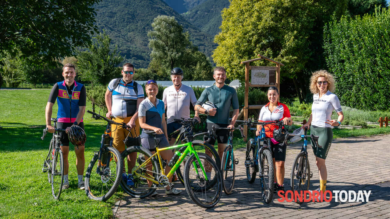 Arianna Fontana racconta e gusta la Valtellina con i suoi fan