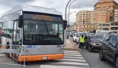 autobus sciopero amt fuori servizio