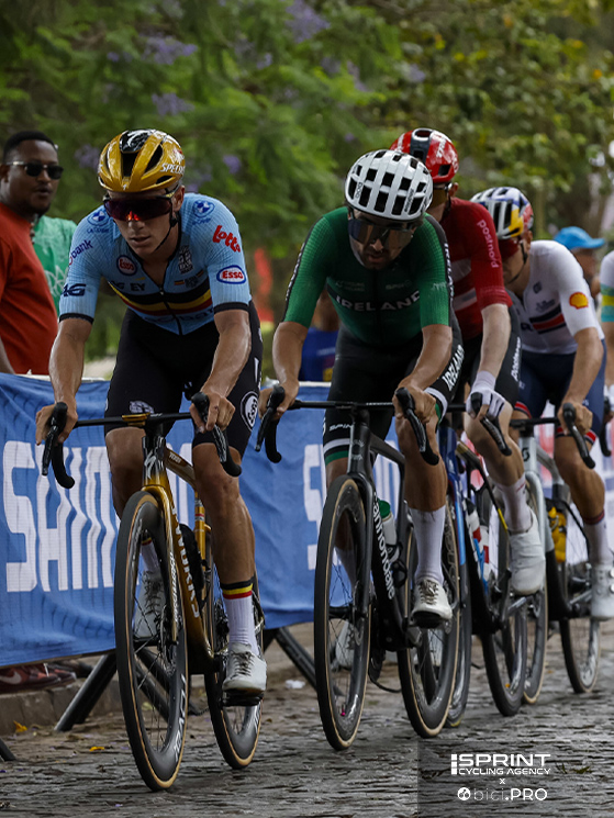 Campionati del mondo, Kigali 2025, Ben Healy a ruota di Remco Evenepoel