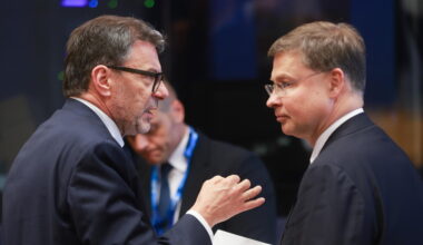 Giorgetti vede l'uscita dalla procedura per deficit: 'Fitch ci premia'. L'Ue apprezza - Politica