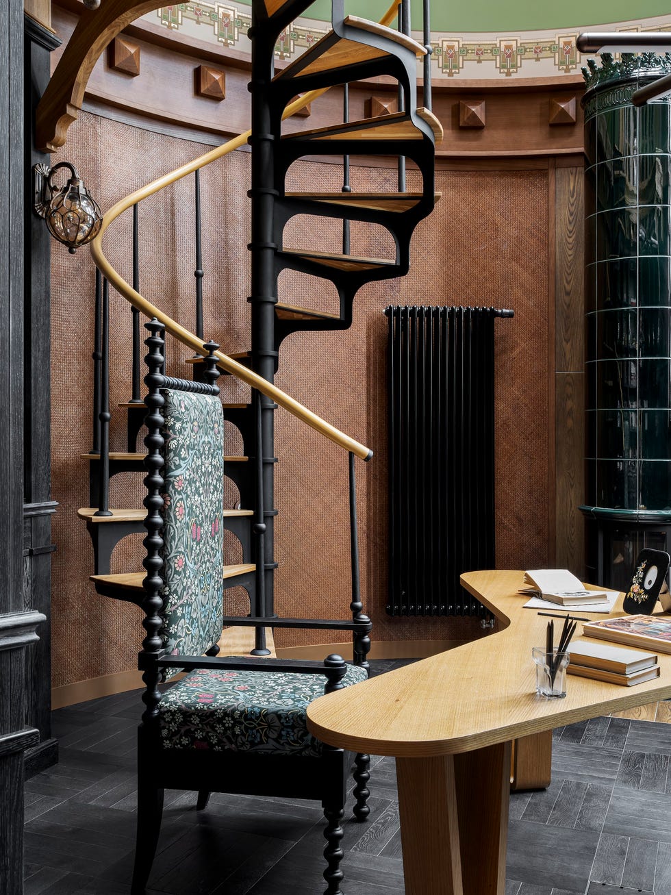esta casa luminosa y eclectica combina diseno a medida, piezas vintage y detalles art deco