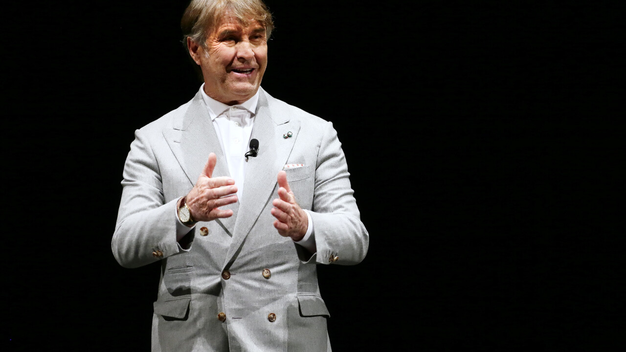 accuse di irregolarità, titolo in picchiata