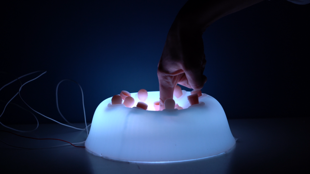 Oriana Persico, pneumOS, la sacca luminescente