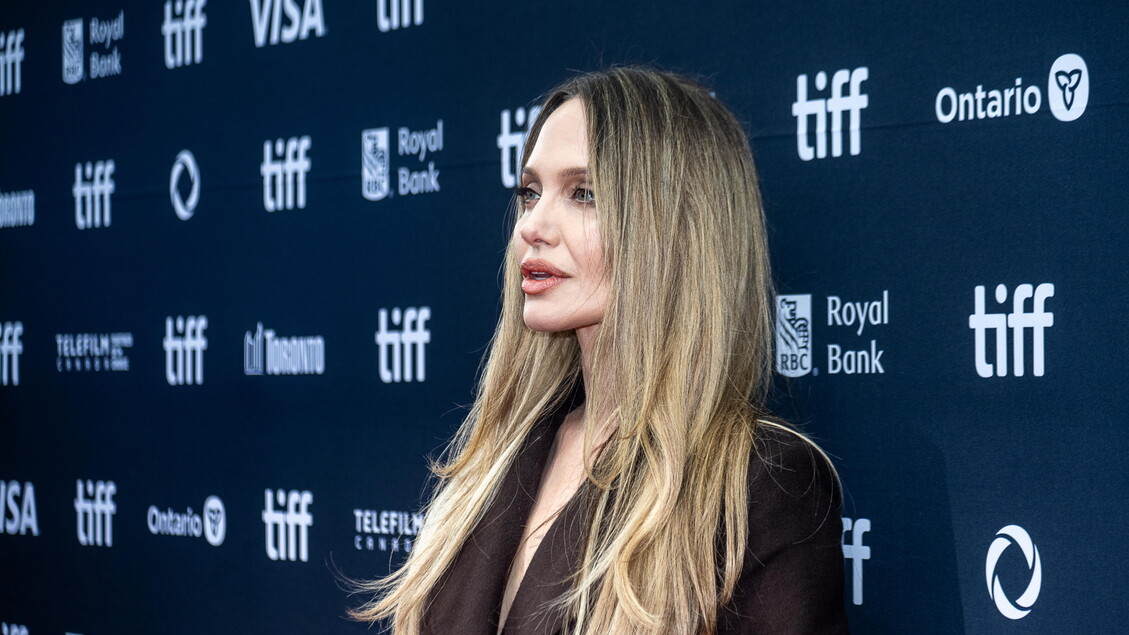 Angelina Jolie,'non riconosco il mio paese, tempi molto pesanti' - Ultima ora
