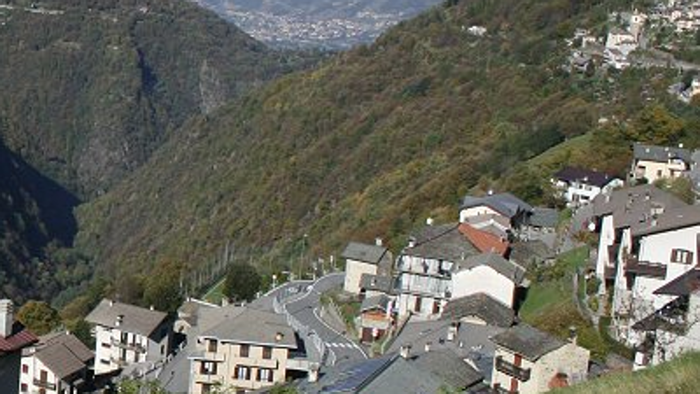 Cade in un burrone nei boschi di Albaredo, morto un altro cercatore di funghi