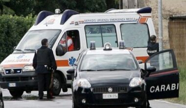 Terribile schianto tra un'auto e una moto: un morto