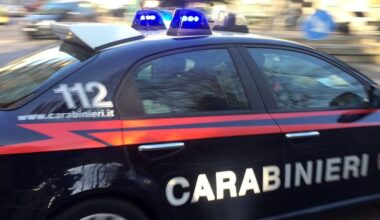 Accoltellamento in via Ciro Menotti, un ferito e intervento carabinieri