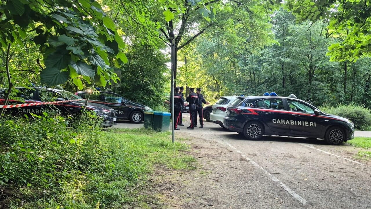 Sparatoria a Buccinasco, uomo colpito a colpi di fucile: è grave