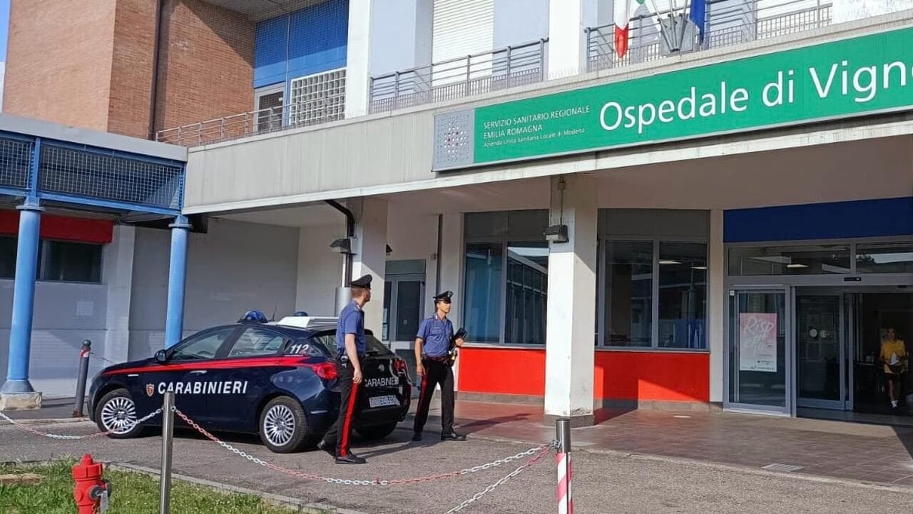 Medico aggredito al pronto soccorso di Vignola, arrestato un 56enne