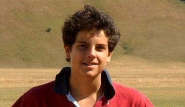 il cuore del santo millennial in piazza San Pietro e la reliquia in dono a Papa Leone XIV