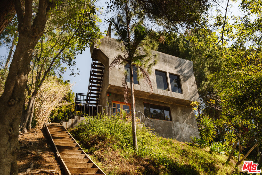 La casa dei sogni e degli incubi di David Lynch a Hollywood è in vendita