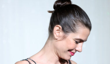 Charlotte Casiraghi incantevole all'Opéra, ma l'abito non le rende giustizia