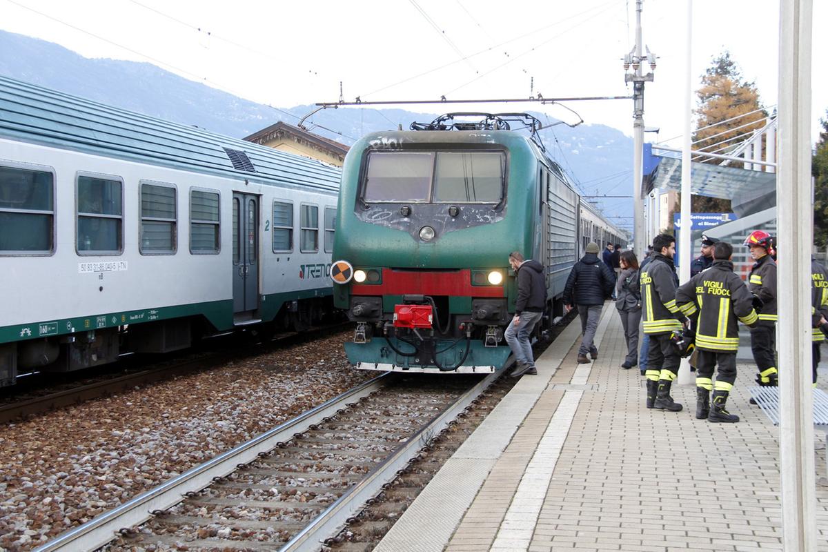 travolta da un treno, è viva per miracolo