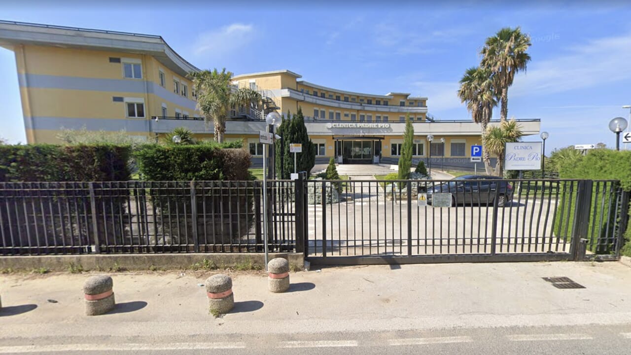 Riapre la clinica Padre Pio ma si trasforma in una Rsa, bordate di Zannini ai "gufi"