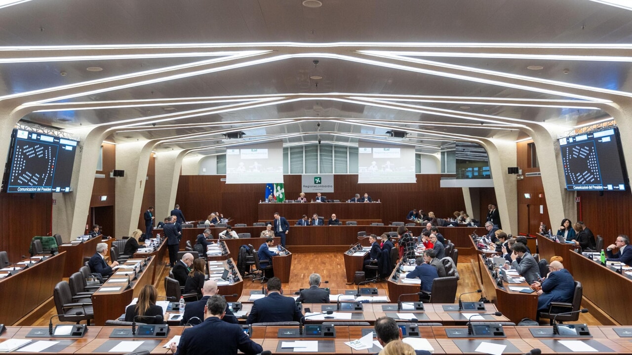 Bocciato obbligo vaccini virus sinciziale, polemiche tra Forza Italia, Lega e Fratelli d'Italia