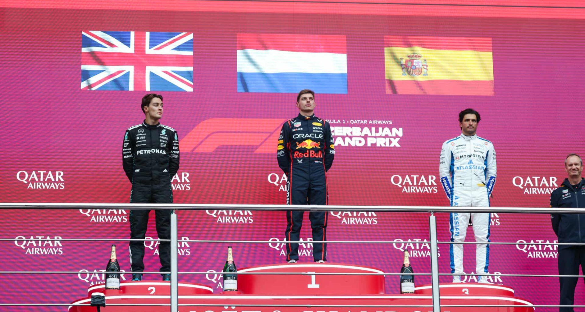 F1. A Baku vince Verstappen e Sainz ritorna sul podio