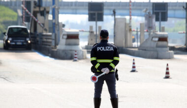 Incidente nel Comasco, morti in moto due ragazzi - Notizie