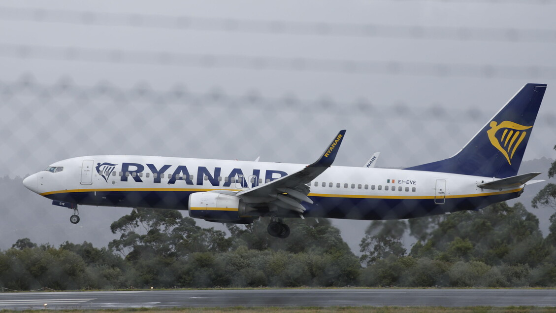 Assoutenti, senza carta digitale Ryanair supplemento di 55 euro - Ultima ora
