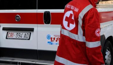tragedia davanti ai familiari. Vani i soccorsi in spiaggia