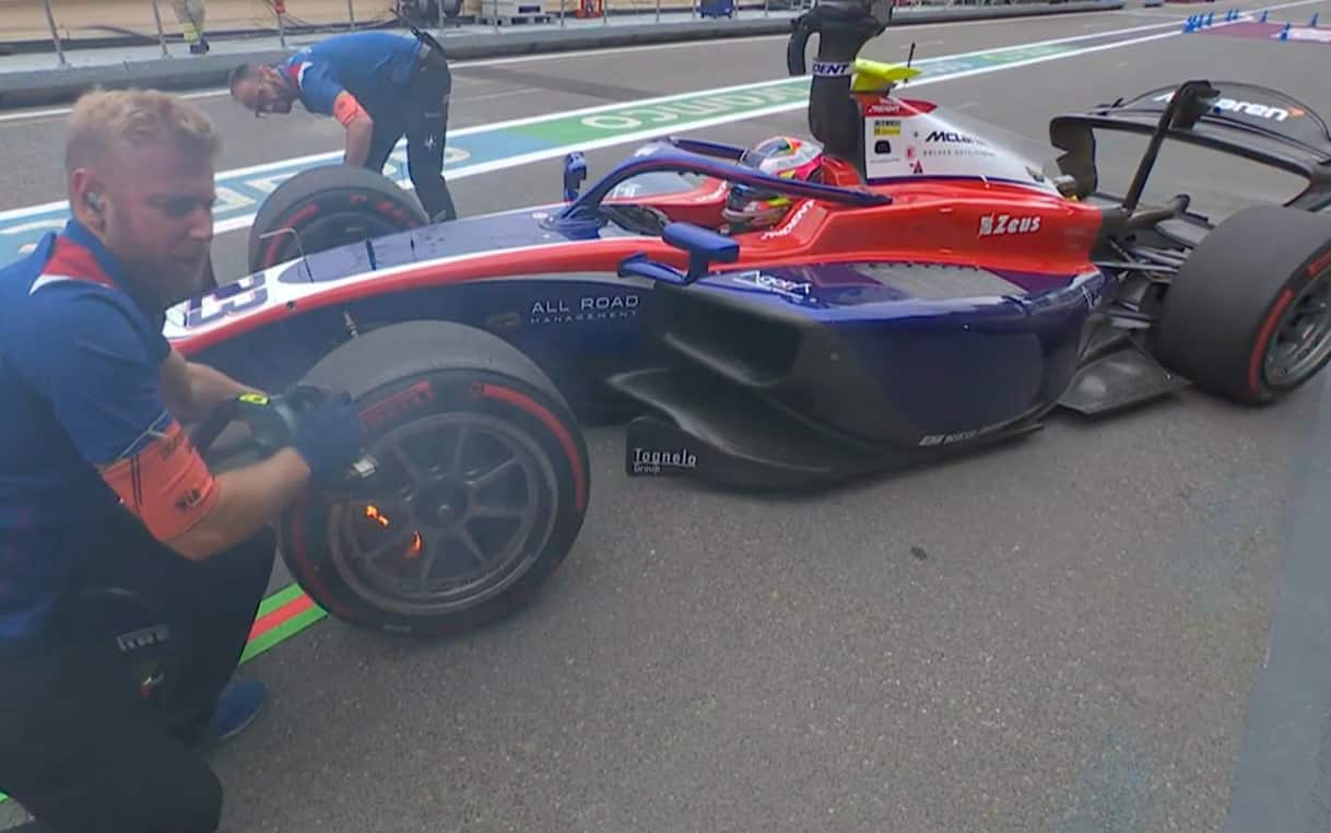 F2, fiamme e muri nelle prime libere del GP Azerbaijan a Baku. Foto
