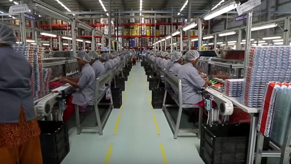 Ferrero sorprende i suoi dipendenti, per i lavoratori premio fino a 2.580 euro lordi in busta paga