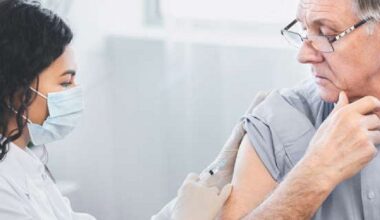 Vaccini e invecchiamento, evidenze sul ruolo nella prevenzione di infezioni e declino funzionale