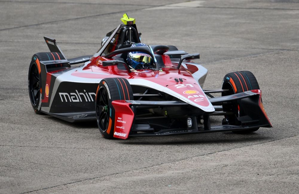 Felipe Drugovich al volante della Mahindra a Berlino: l'ePrix tedesco è stato fondamentale per convincerlo a sbarcare definitivamente in Formula E