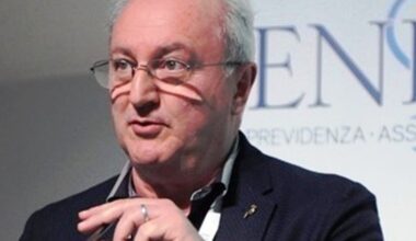La voce dell'Ordine dei Medici a difesa del Caracciolo e del Veneziale - Amolivenews