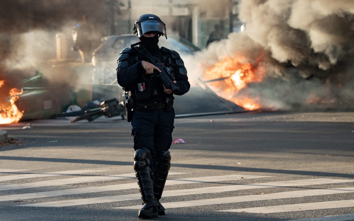 Francia, allarme per le proteste di 'Blocchiamo tutto'. Attese 100mila persone in piazza