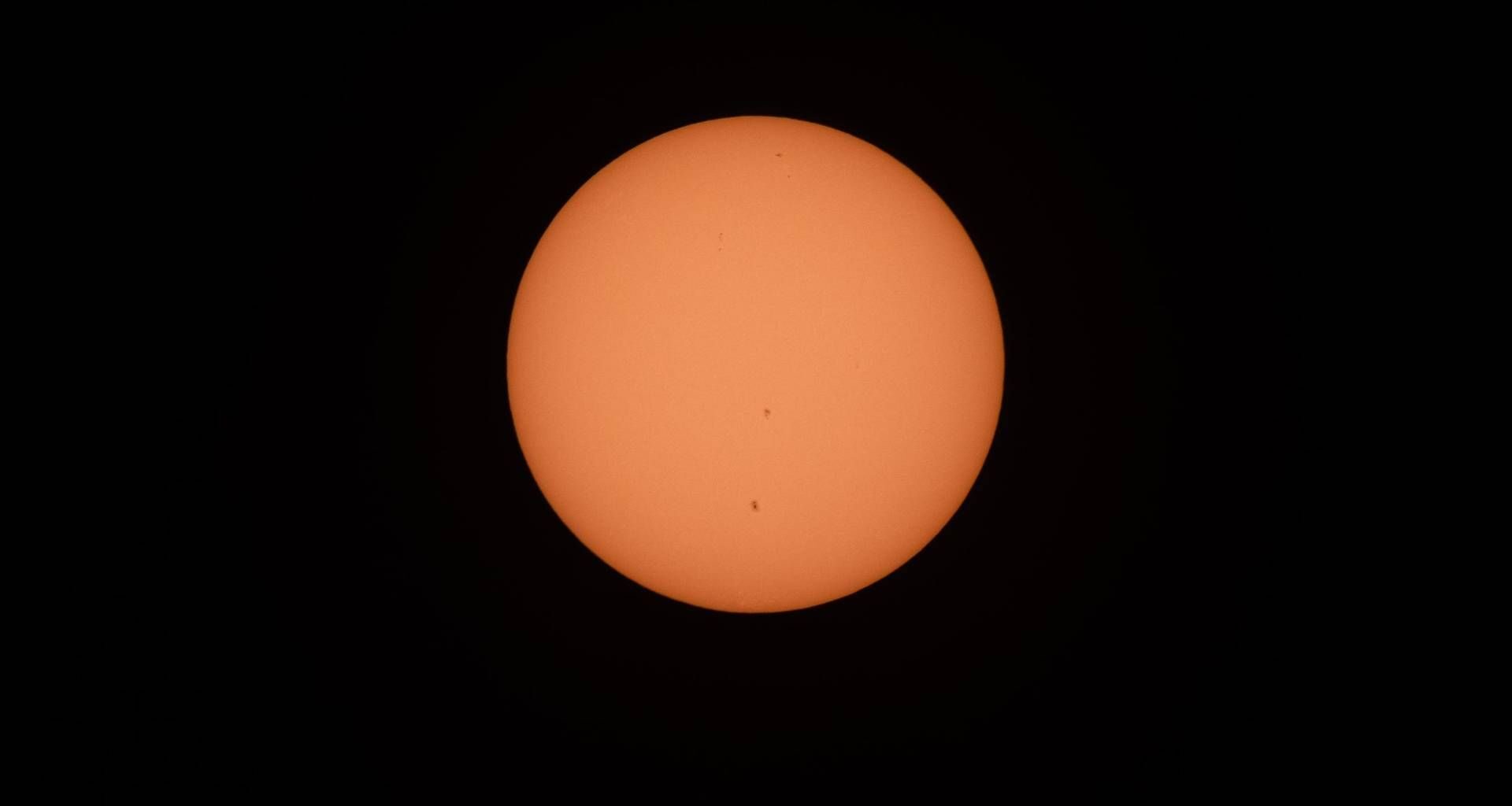 Eclissi lunare oggi 7 settembre, quando e dove vedere la 'Luna rossa'