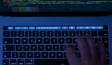 Online migliaia di video hot rubati da telecamere private: coinvolta anche l'Italia
